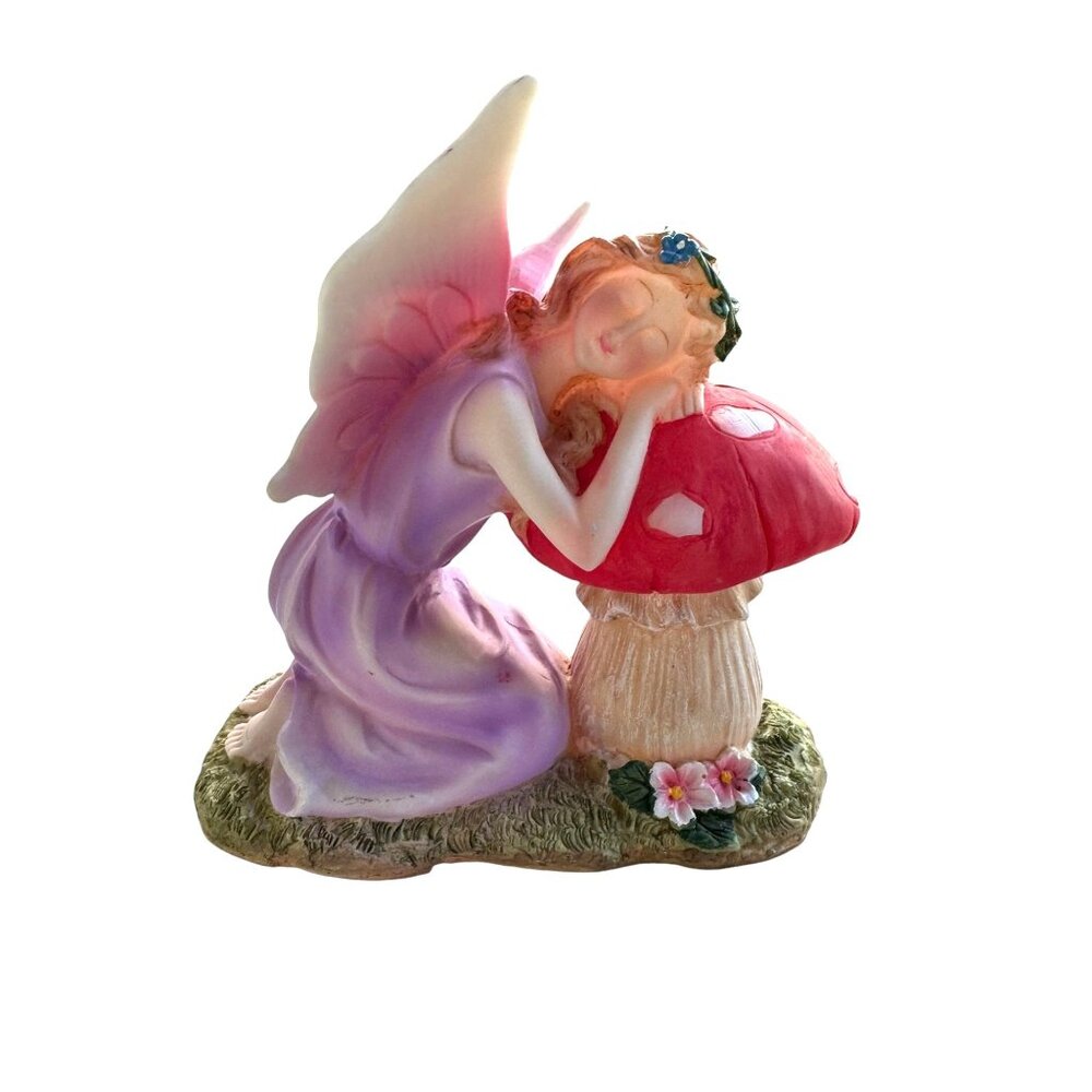 Fairy Garden Statue Kneeling On Red Mushroom Resin Decoration